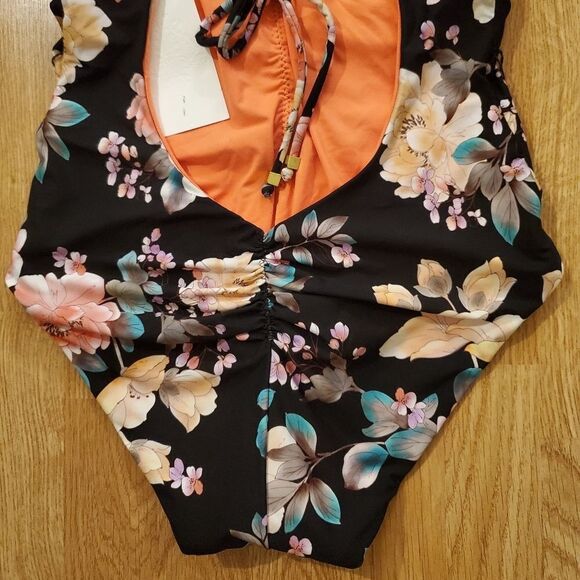 Becca First Date Printed Shirred One-Piece - NEW - Picture 8 of 9
